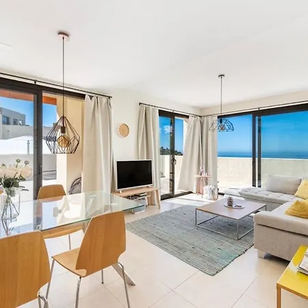 Apartment Joyful Sea View Butique Large Terazze Marbella
